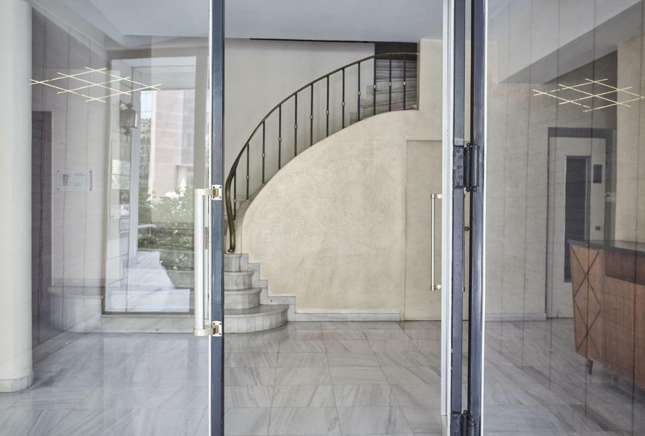 Chic One Bd Apartment With Hilton View Athena Bagian luar foto